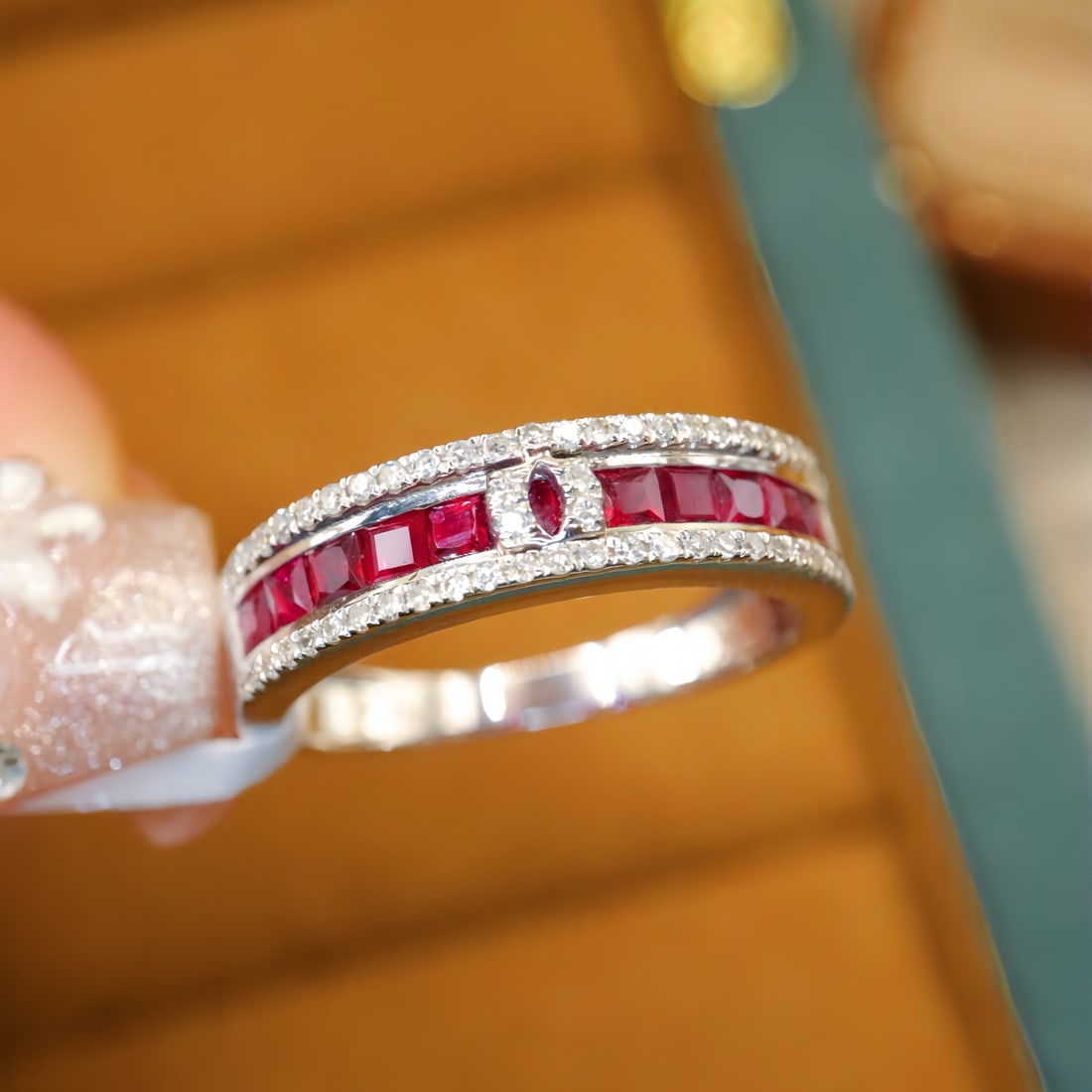 14k Gold 0.96 Ctw Natural Ruby & Diamond Ring - 3