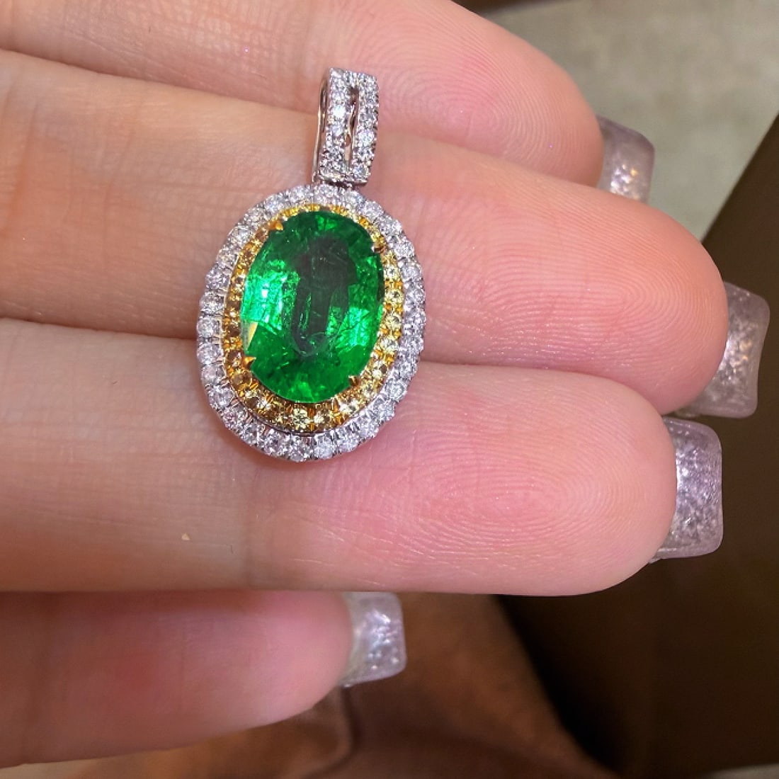 14k Gold 1.5 Ct Vivid Green Natural Emerald & Diamond Pendant( Without Chain ) - 3