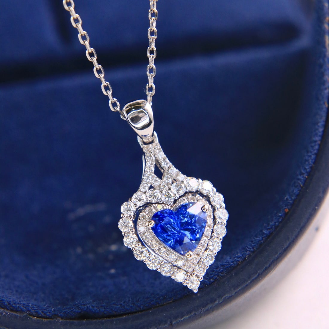 14k Gold 1.61 Ctw Natural Sapphire & Diamond Necklace - 2