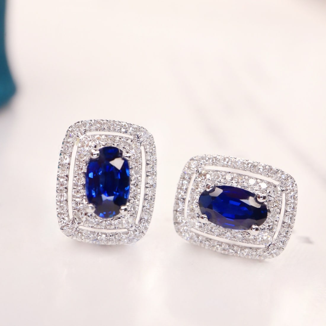14k Gold 0.81 Ctw Natural Sapphire & Diamond Earrings - 2