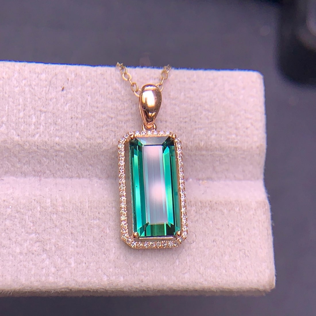 14k Gold 3.7 Ct Natural Tourmaline & Diamond Pendant( Without Chain ) - 4