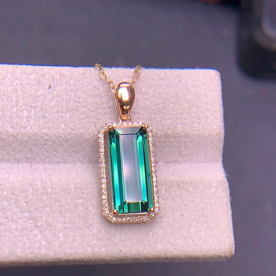 14k Gold 3.7 Ct Natural Tourmaline & Diamond Pendant( Without Chain ) - 9