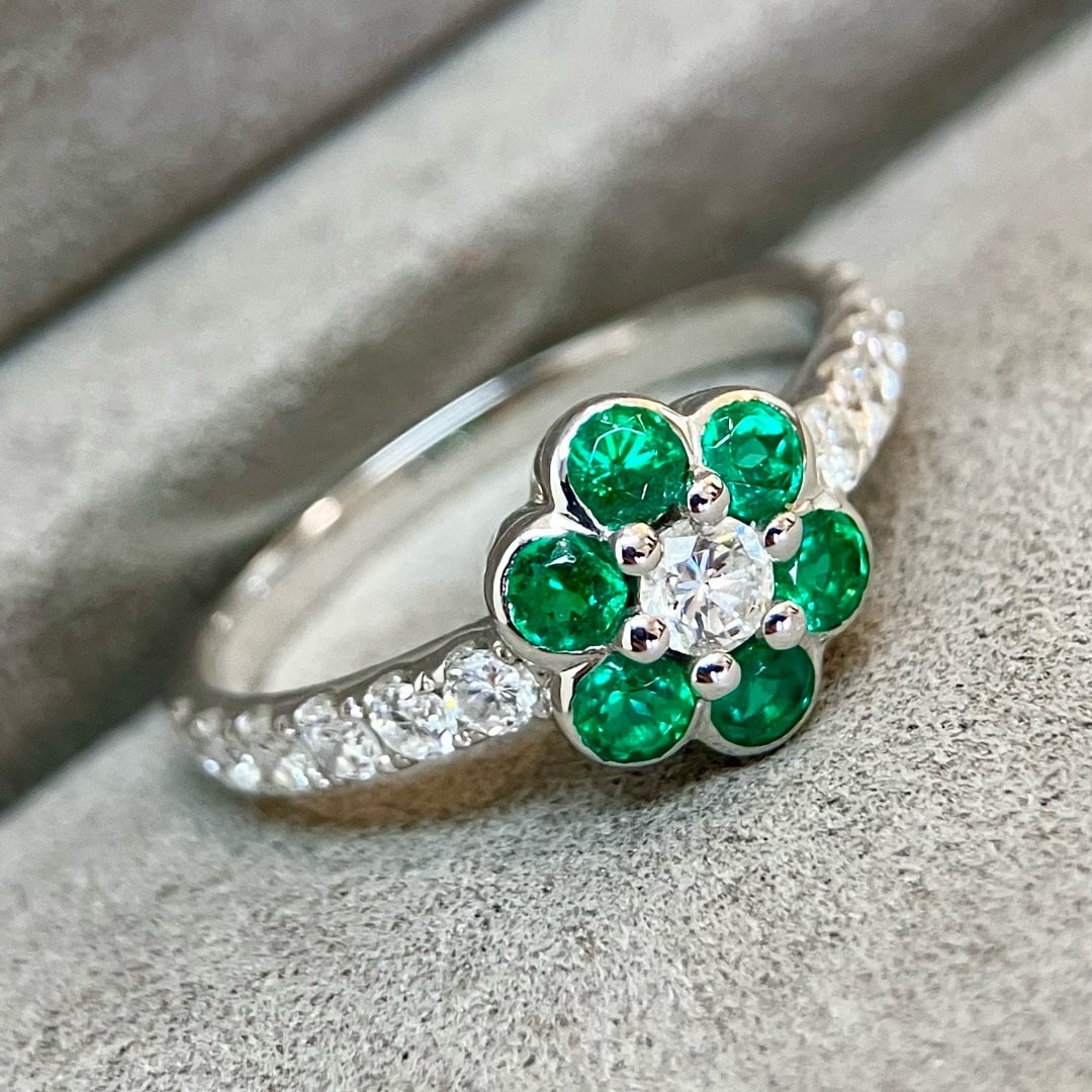 14k Gold 1.6 Ctw Natural Emerald & Diamond Ring - 5