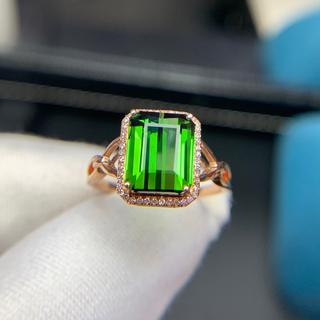 14k Gold 3.9 Ct Natural Tourmaline & Diamond Ring - 2