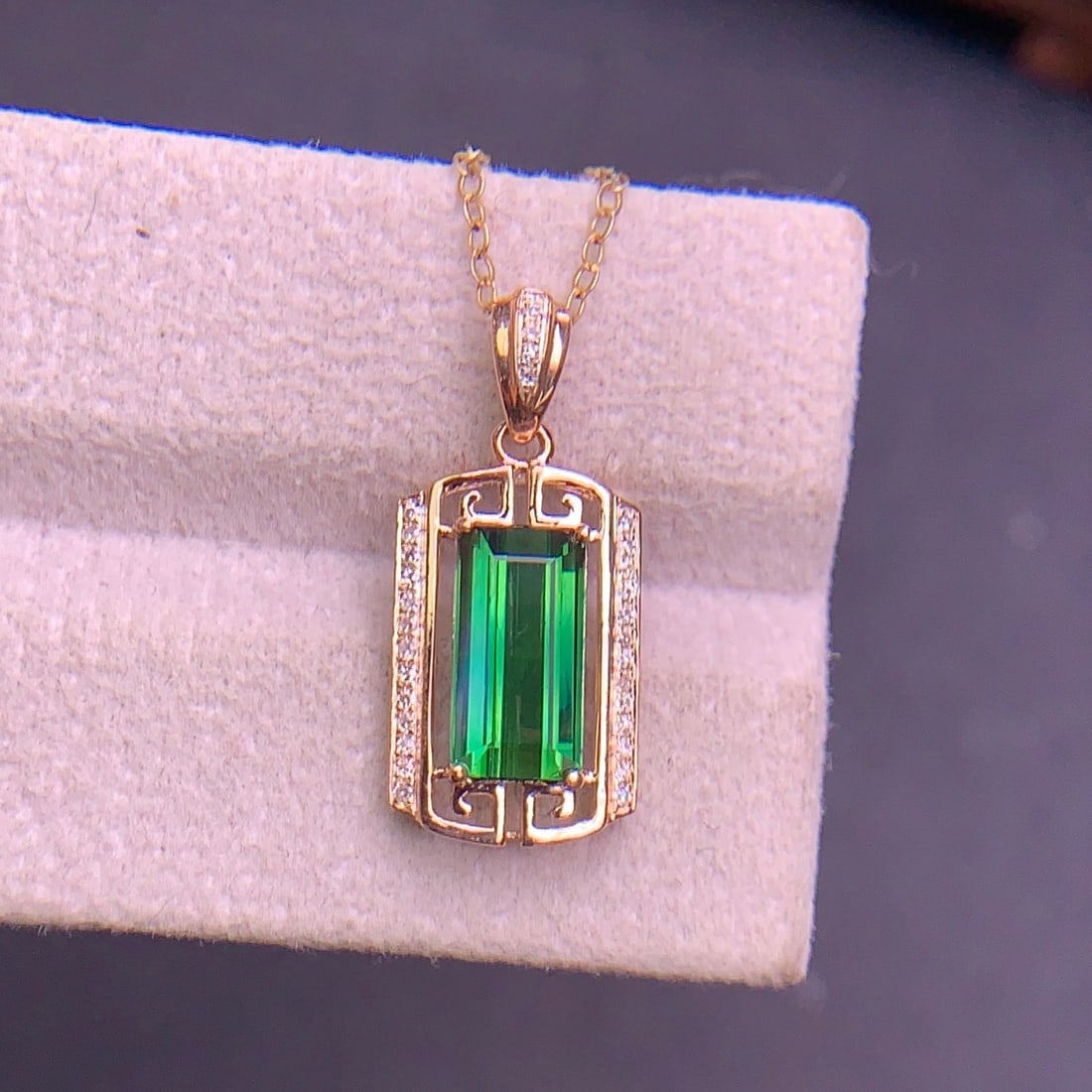 14k Gold 2.2 Ct Natural Tourmaline & Diamond Pendant( Without Chain ) - 3