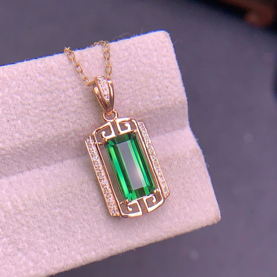 14k Gold 2.2 Ct Natural Tourmaline & Diamond Pendant( Without Chain ) - 4