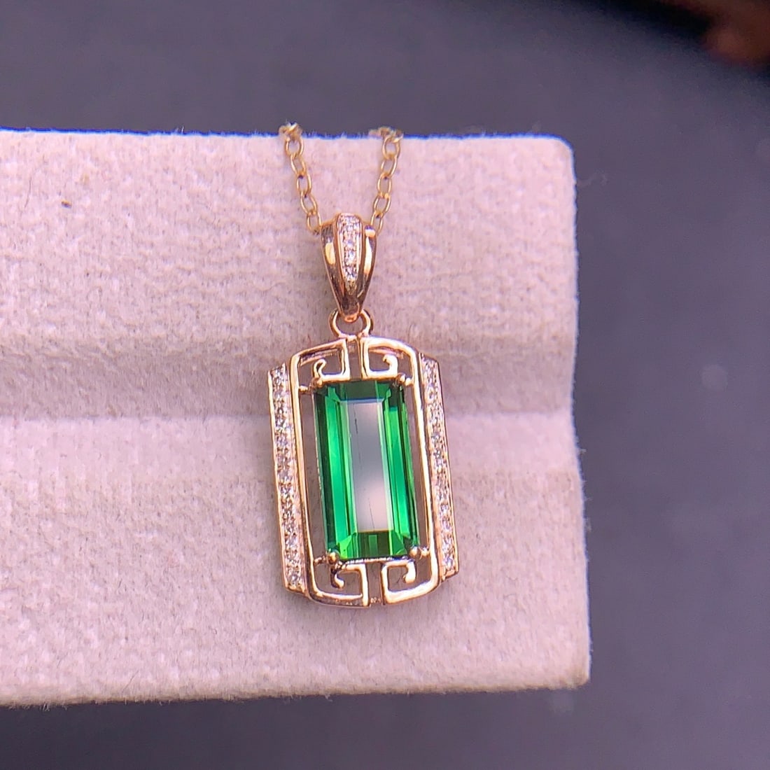 14k Gold 2.2 Ct Natural Tourmaline & Diamond Pendant( Without Chain ) - 5