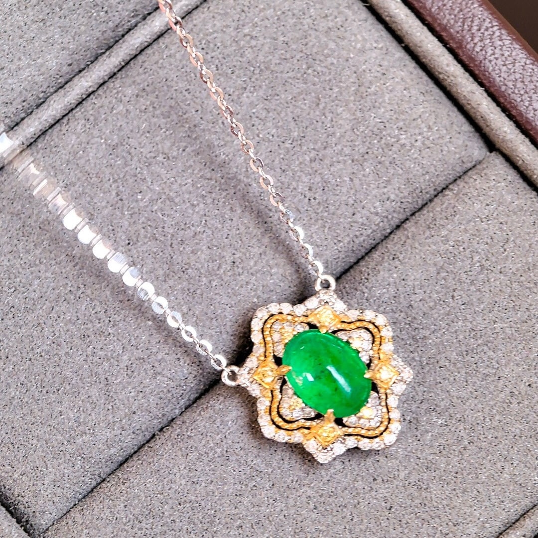 14k Gold 2.05 Ctw Vivid Green Natural Emerald & Diamond Necklace - 4