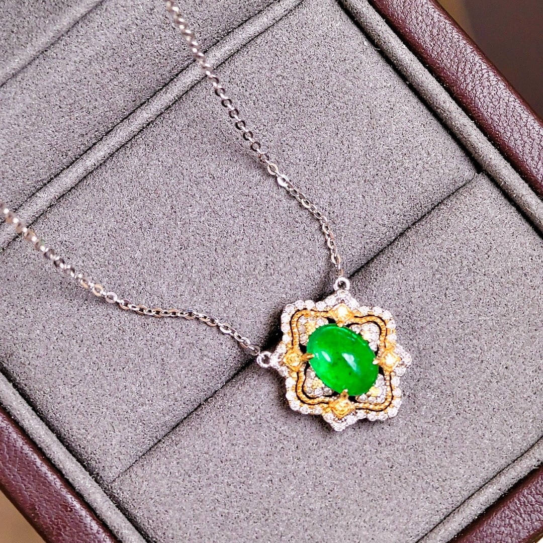 14k Gold 2.05 Ctw Vivid Green Natural Emerald & Diamond Necklace - 5