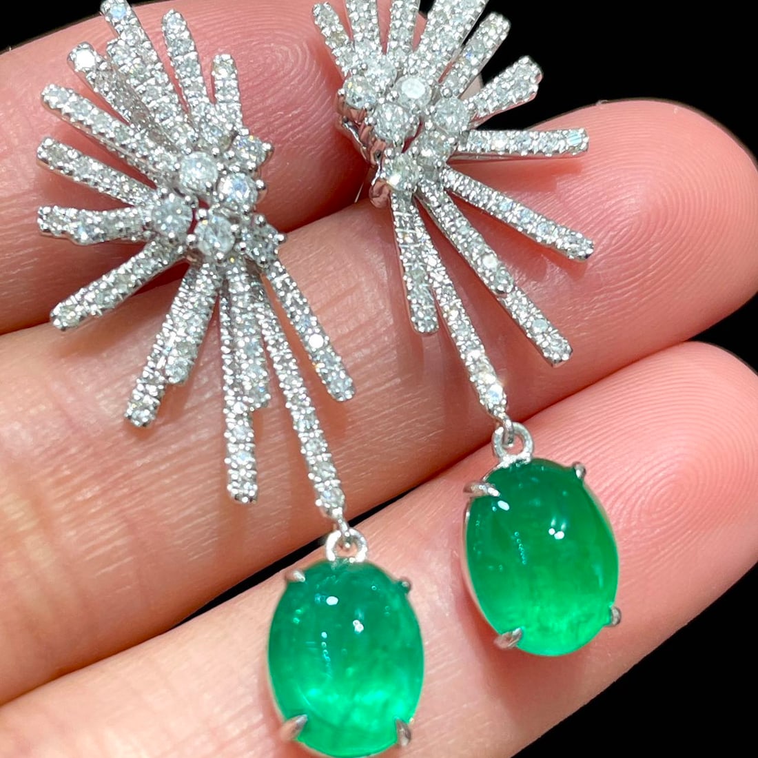 14k Gold 4.2 Ct Natural Emerald & Diamond Earrings - 3