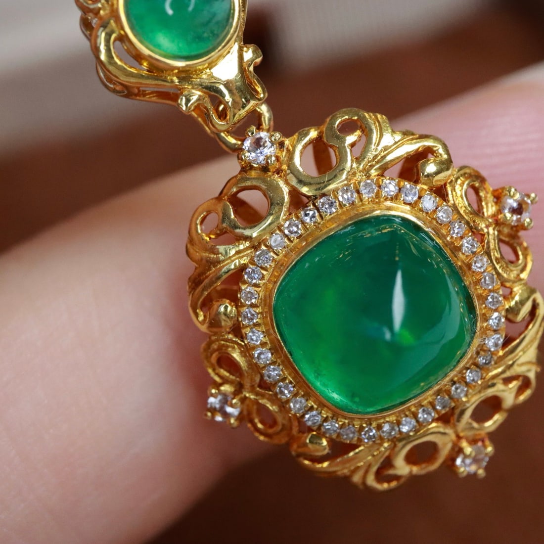 14k Gold 2.5 Ct Natural Emerald & Diamond & Sapphire Pendant( Without Chain ) - 4