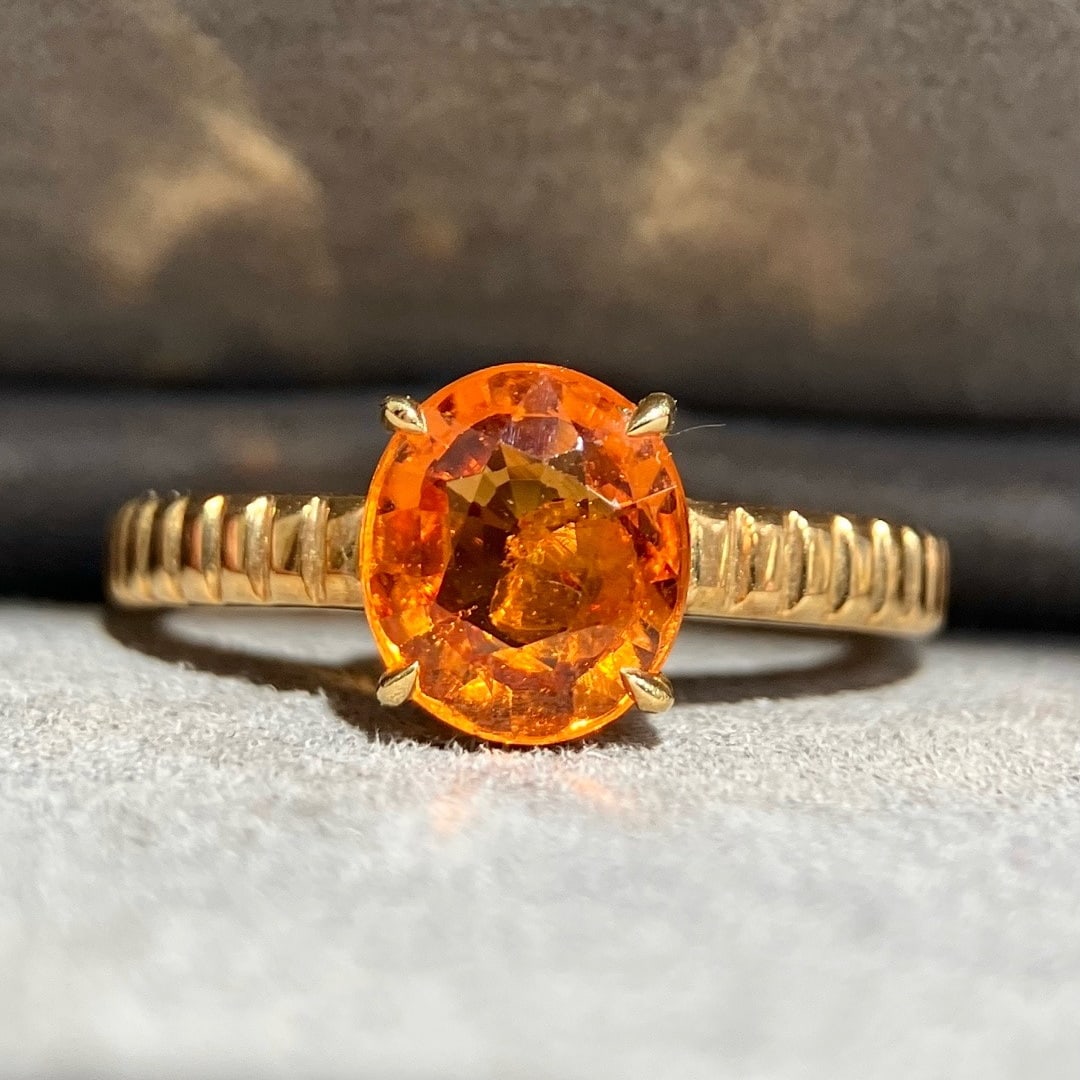 14k Gold 2.01 Ct Natural Spessartine Ring: Ref:231126348 // gold content:14k gold // ring size:7. 25us // // main gemstone:spessartine // shape:oval // carat weight:2. 01ct // color:orange // treatment:natural // Low Estimate: