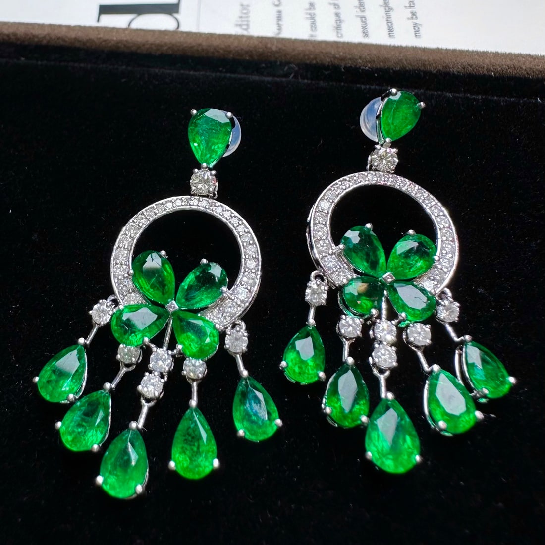 14k Gold 8.45 Ctw Vivid Green Natural Emerald & Diamond Earrings: Ref:231126351 // gold content:14k gold // main gemstone:emerald // shape:pear // carat weight:7. 15ct // color:vivid green // treatment:natural // // adjacent gemstone 2 : diamond // shape:round //