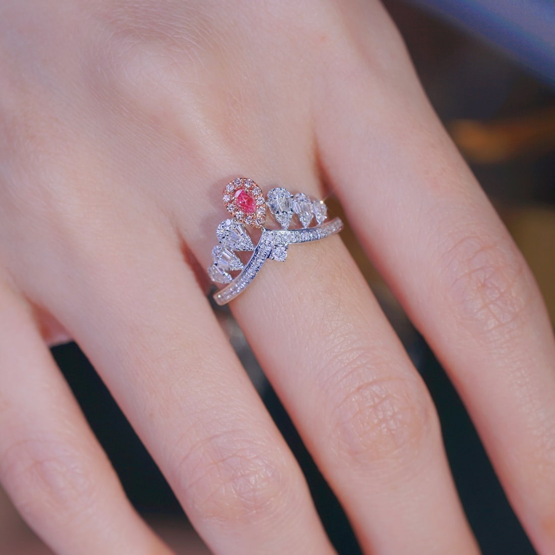 14k Gold 0.55 Ct Natural Color Diamond Ring - 6