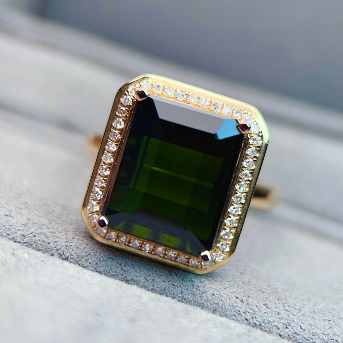 14k Gold 8.22 Ctw Natural Tourmaline & Diamond Ring - 4