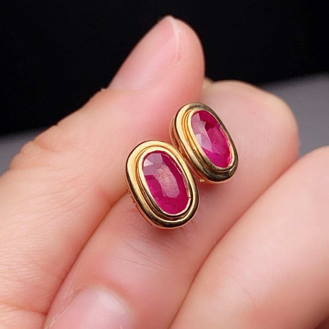 14k Gold 1.87 Ct Natural Ruby Earrings - 4