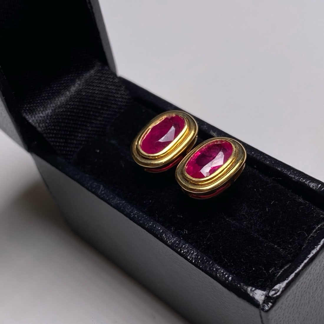 14k Gold 1.87 Ct Natural Ruby Earrings - 5