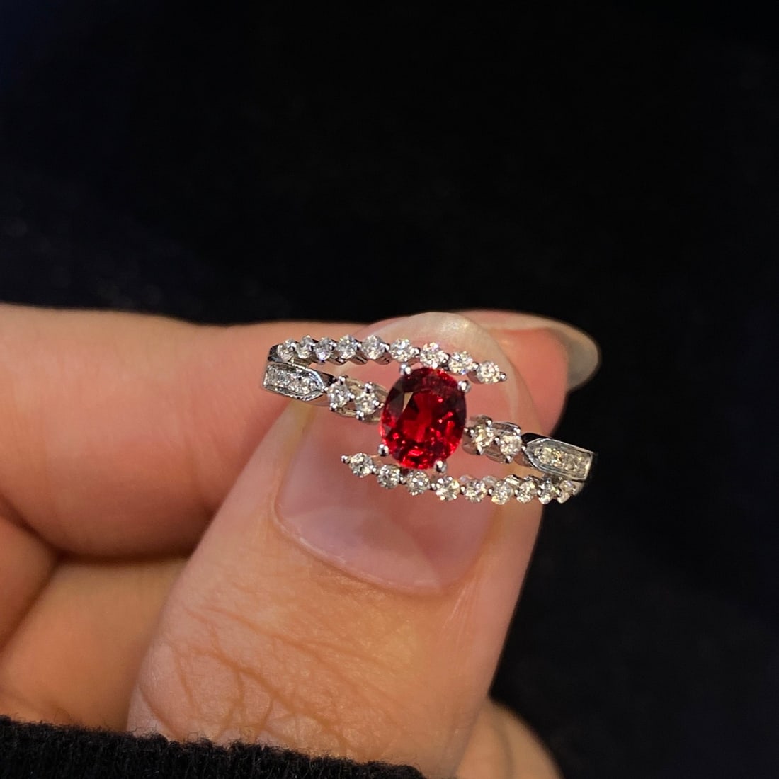 14k Gold 0.71 Ctw Natural Ruby & Diamond Ring: Ref:231126392 // gold content:14k gold // ring size:7. 25us // // main gemstone:ruby // shape:oval // carat weight:0. 51ct // color:red // treatment:natural // // adjacent gemstone 2 : diamond // shap