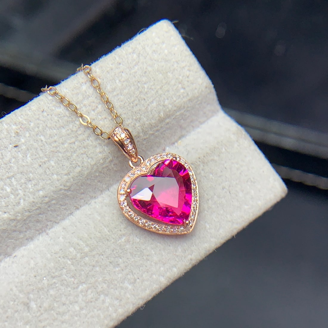 14k Gold 2.4 Ct Natural Tourmaline & Diamond Pendant( Without Chain ) - 4