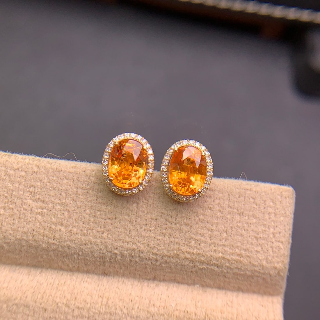 14k Gold 2.9 Ct Natural Spessartine & Diamond Earrings - 4