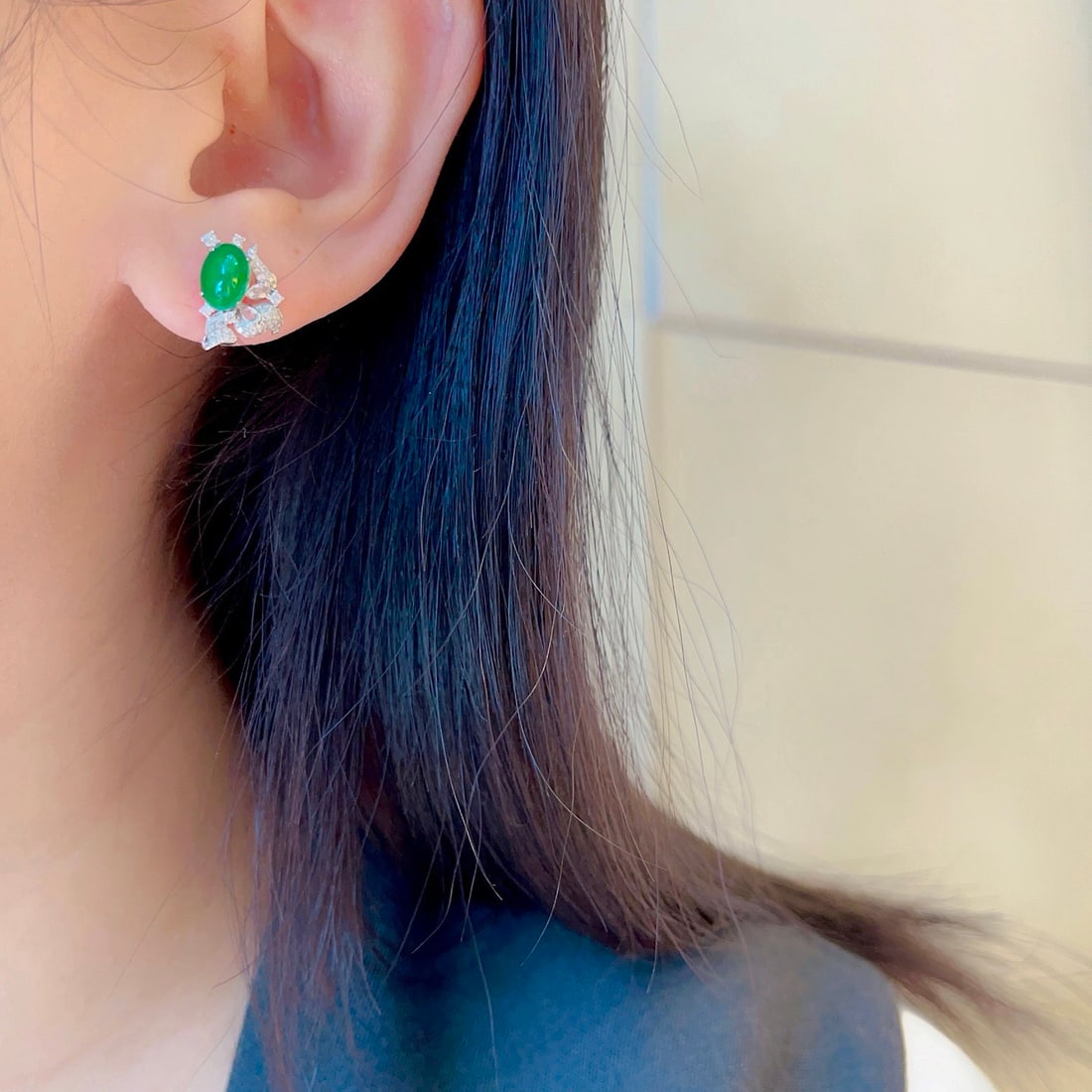 14k Gold 2.80 Ctw Vivid Green Natural Emerald & Diamond Earrings - 7