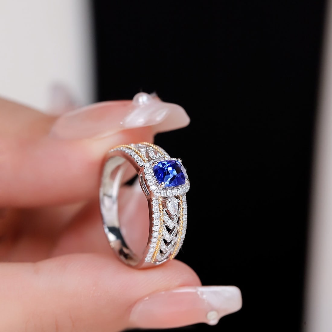 14k Gold 1.13 Ctw Natural Sapphire & Diamond Ring - 3