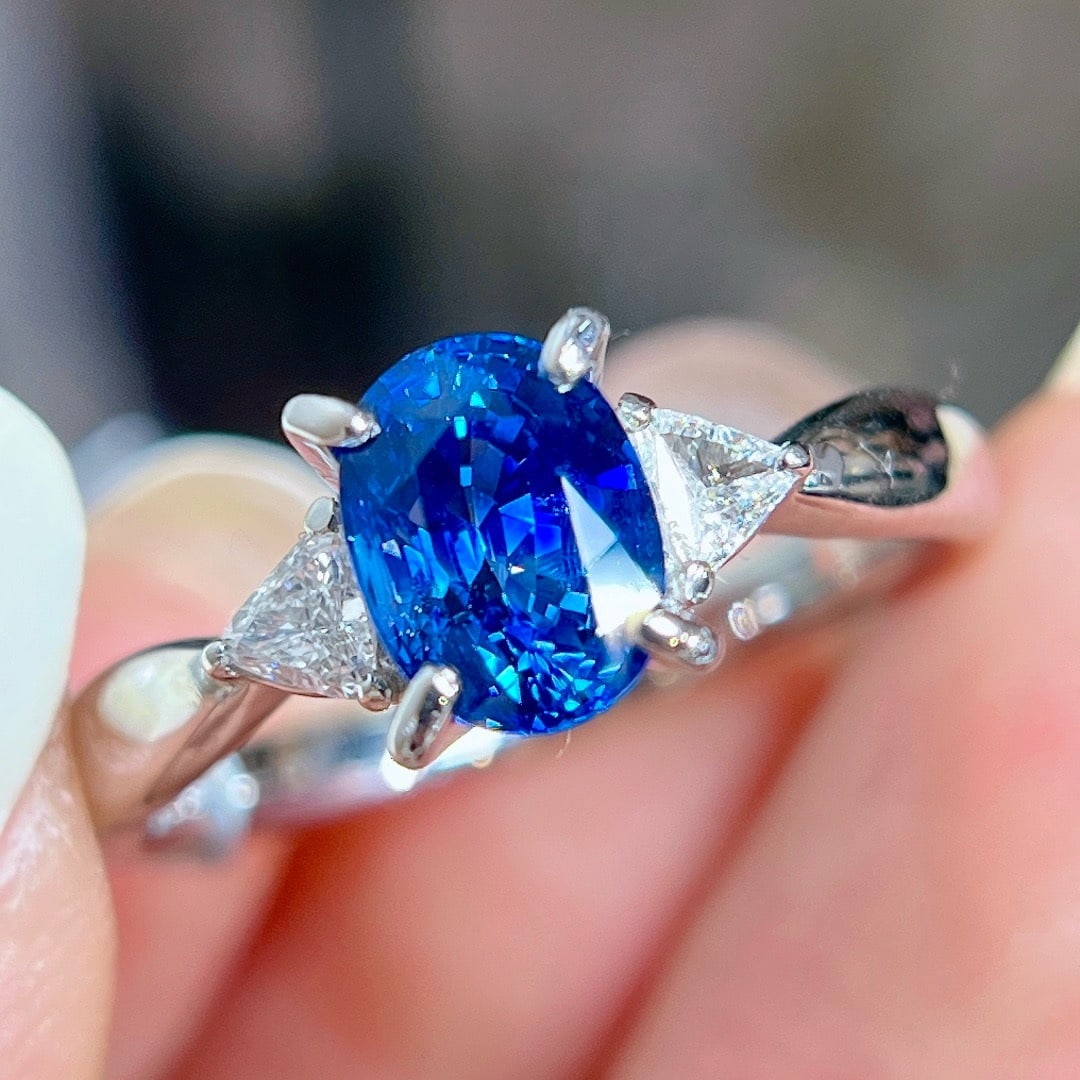 14k Gold 2.05 Ctw Natural Sapphire & Diamond Ring - 2