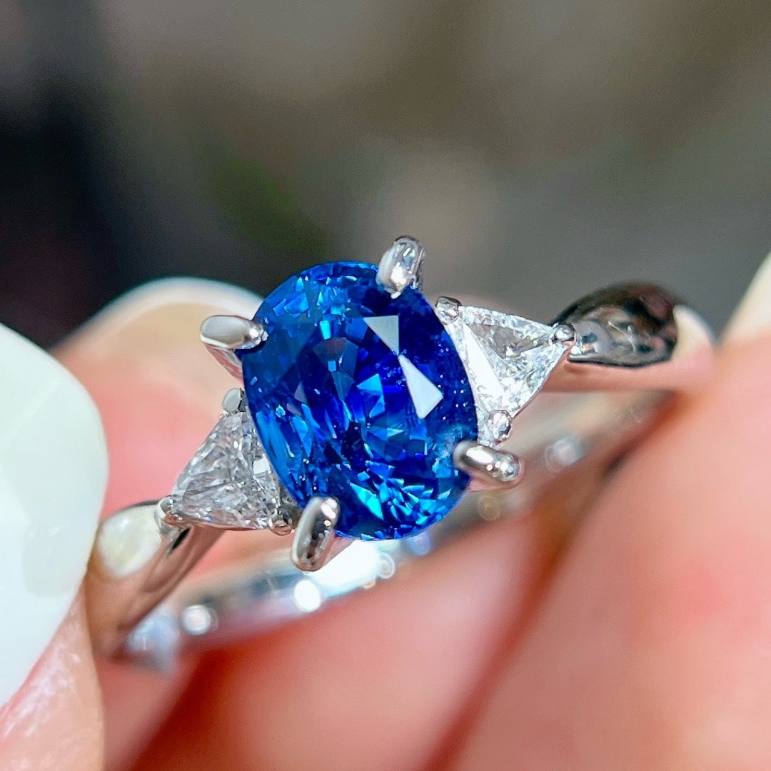 14k Gold 2.05 Ctw Natural Sapphire & Diamond Ring - 4