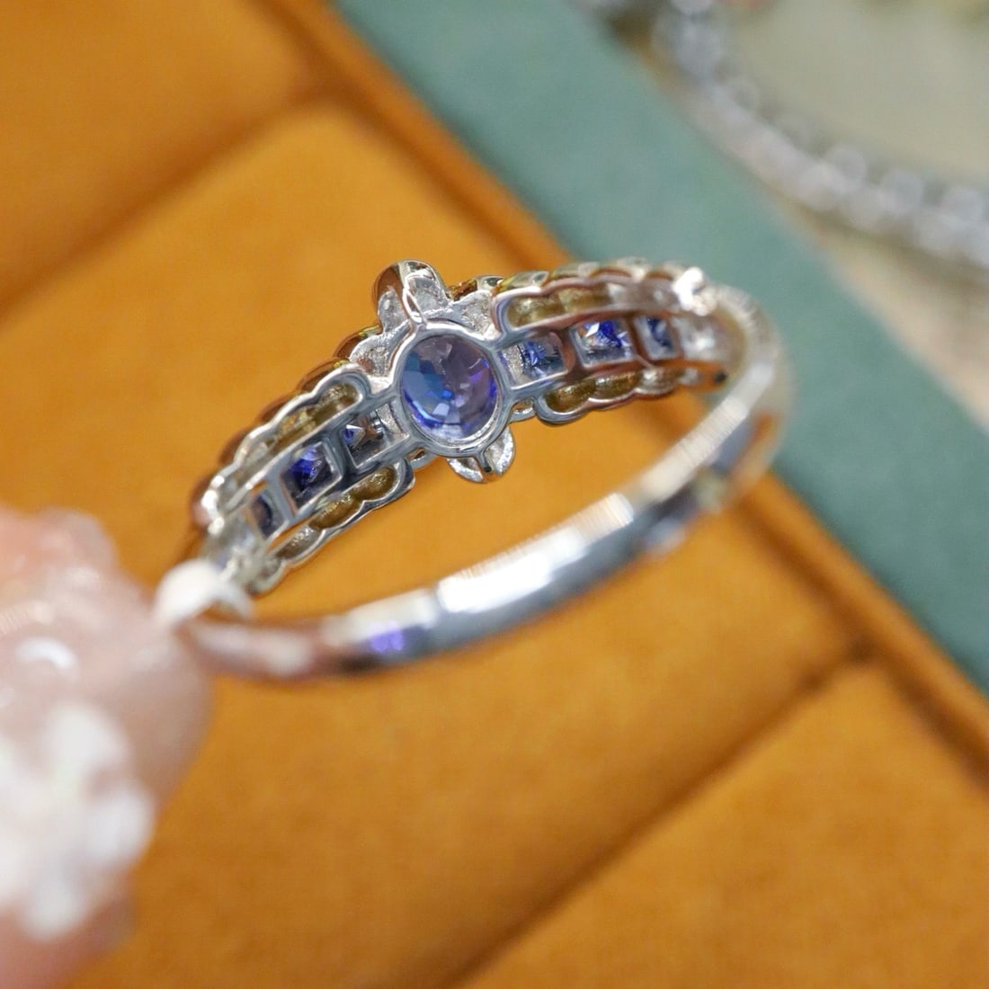 14k Gold 1.11 Ctw Natural Sapphire & Diamond Ring - 5