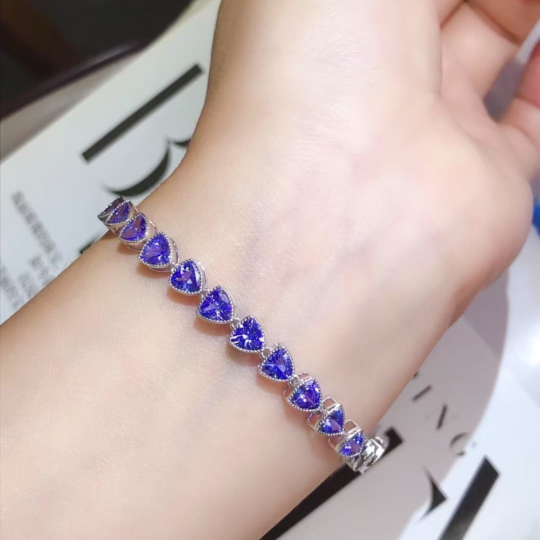 14k Gold 8 Ct Natural Tanzanite Bracelet - 3