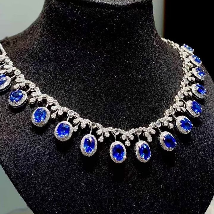 14k Gold 9.3 Ct Natural Sapphire & Diamond & Sapphire Necklace - 2