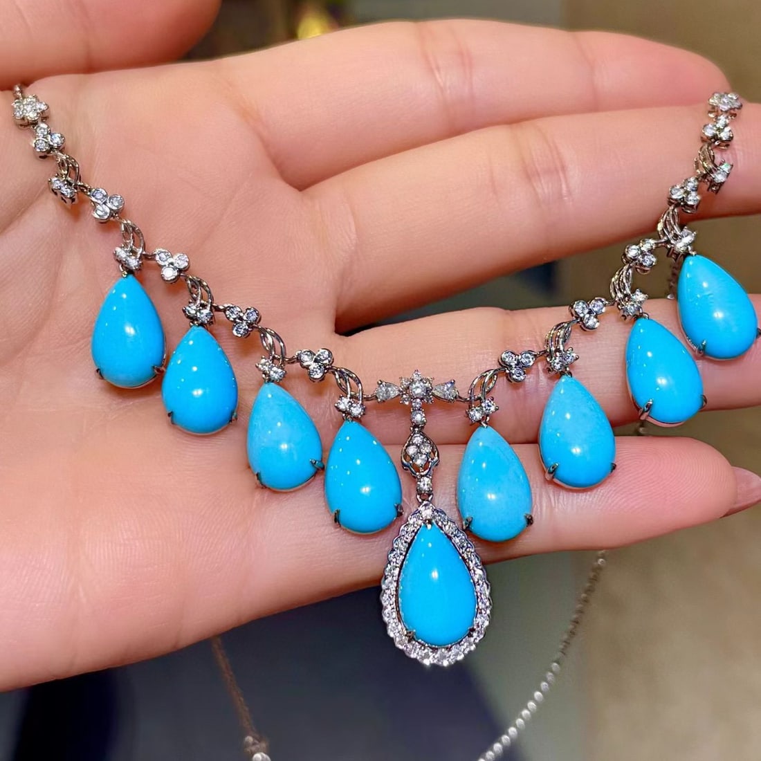 14k Gold 24.76 Ctw Natural Blue Turquoise & Diamond Necklace - 5