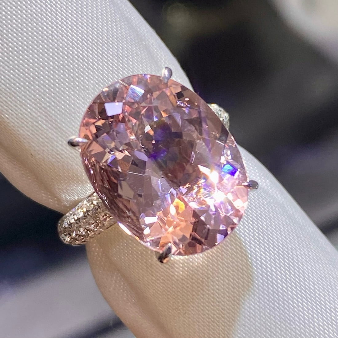 14k Gold 10.47 Ctw Natural Morganite & Diamond Ring - 2