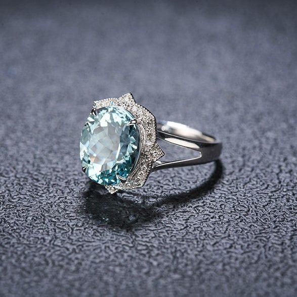 14k Gold 4.17 Ct Natural Aquamarine & Diamond Ring - 3