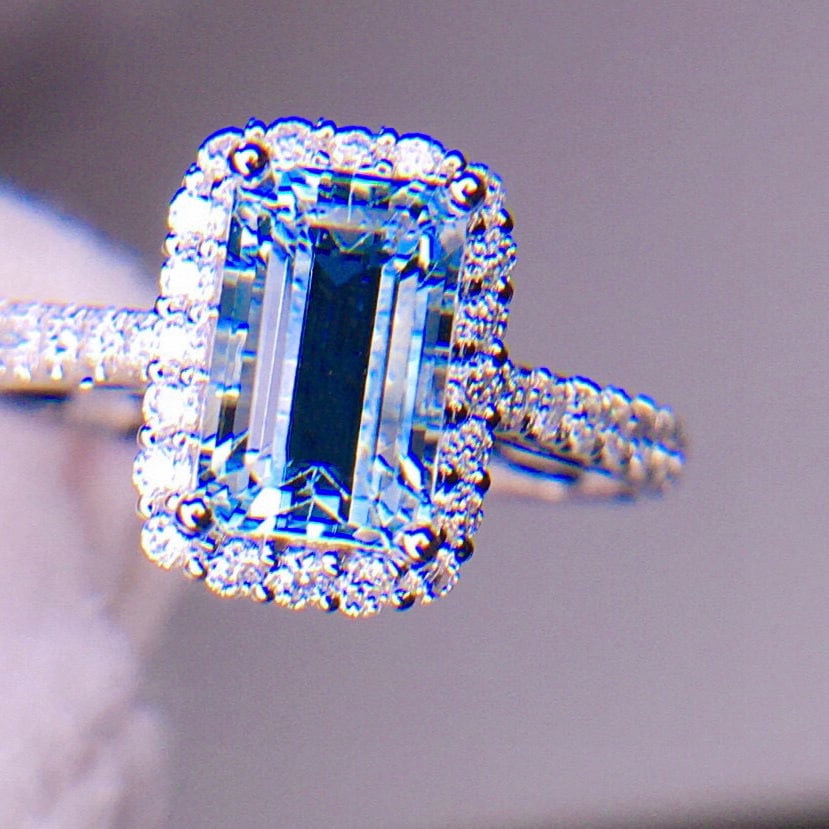 14k Gold 2.31 Ct Natural Aquamarine & Diamond Ring - 6