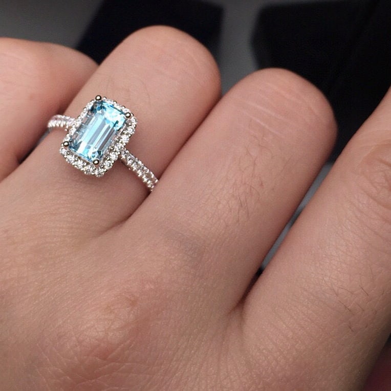 14k Gold 2.31 Ct Natural Aquamarine & Diamond Ring - 8