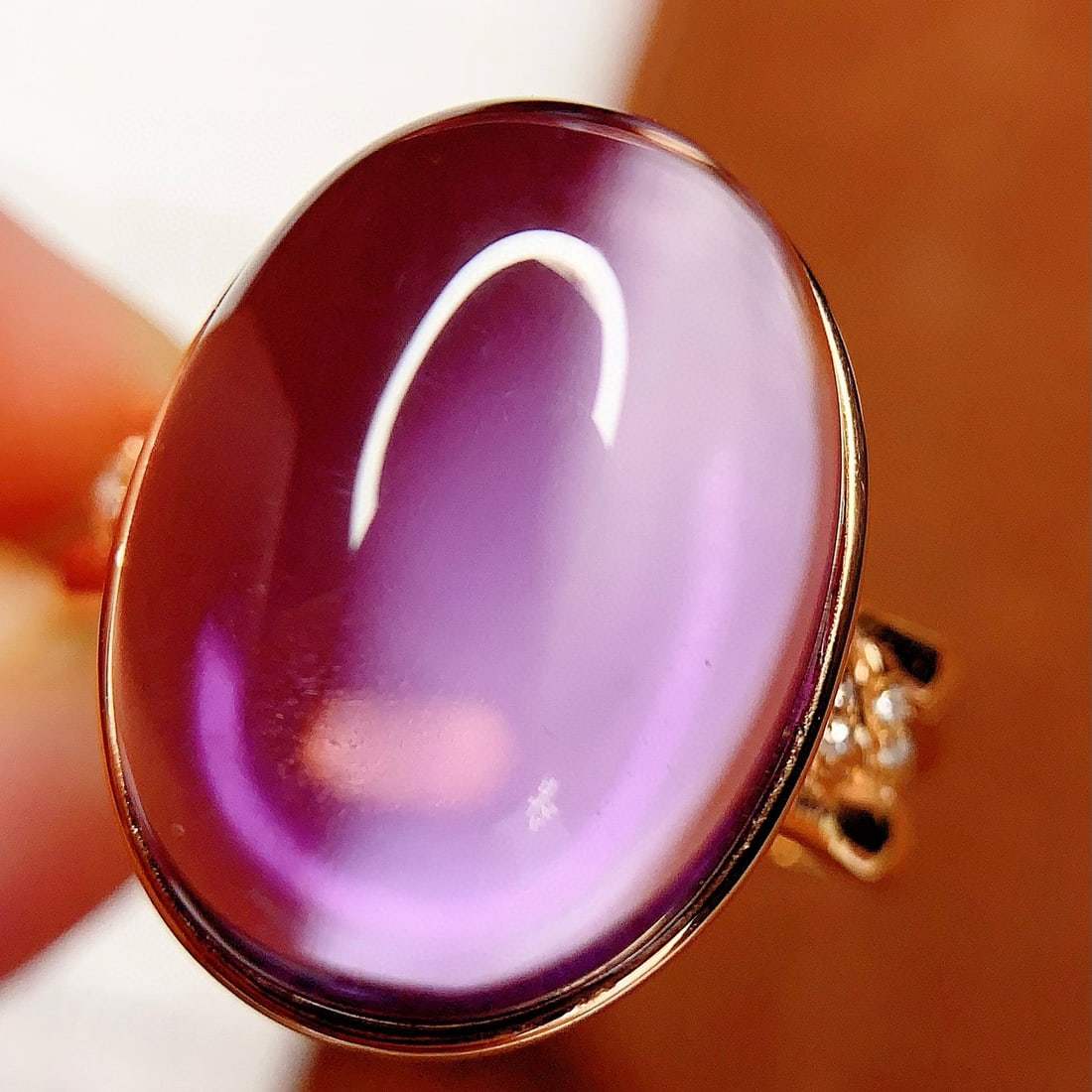 14k Gold 12.2 Ct Natural Amethyst & Diamond Ring: Ref:231139205 // gold content:14k gold // ring size:7. 25us // // main gemstone:amethyst // shape:oval // carat weight:12. 2ct // color:purple // treatment:natural // // adjacent gemstone 2 :