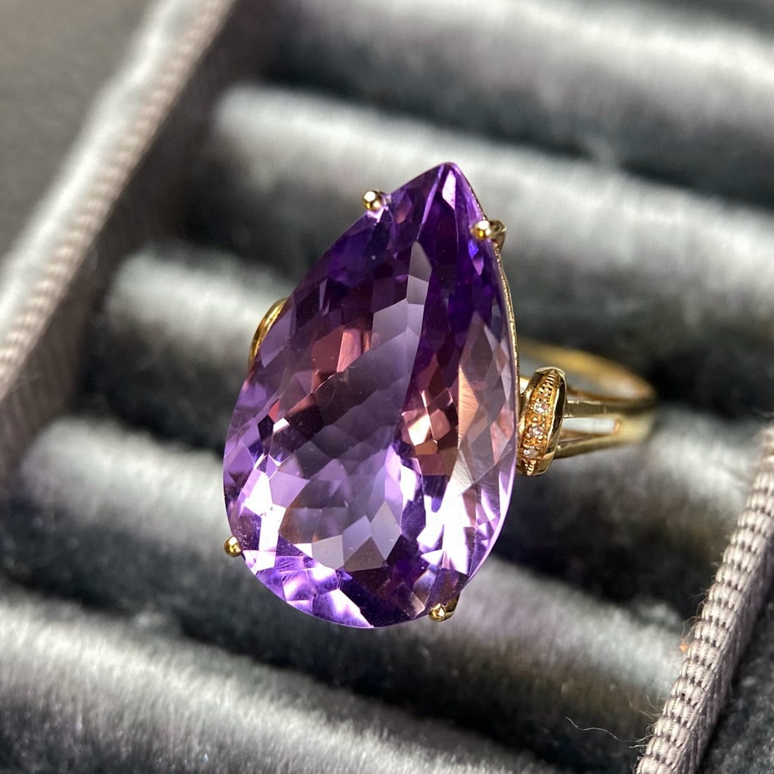 14k Gold 12.85 Ct Natural Amethyst & Diamond Ring - 2