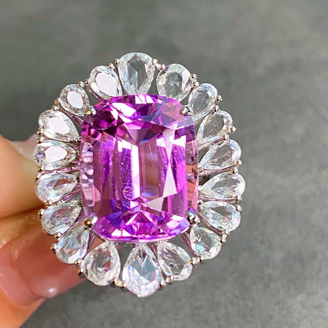 14k Gold 20.03 Ctw Natural Kunzite & Sapphire Ring - 2