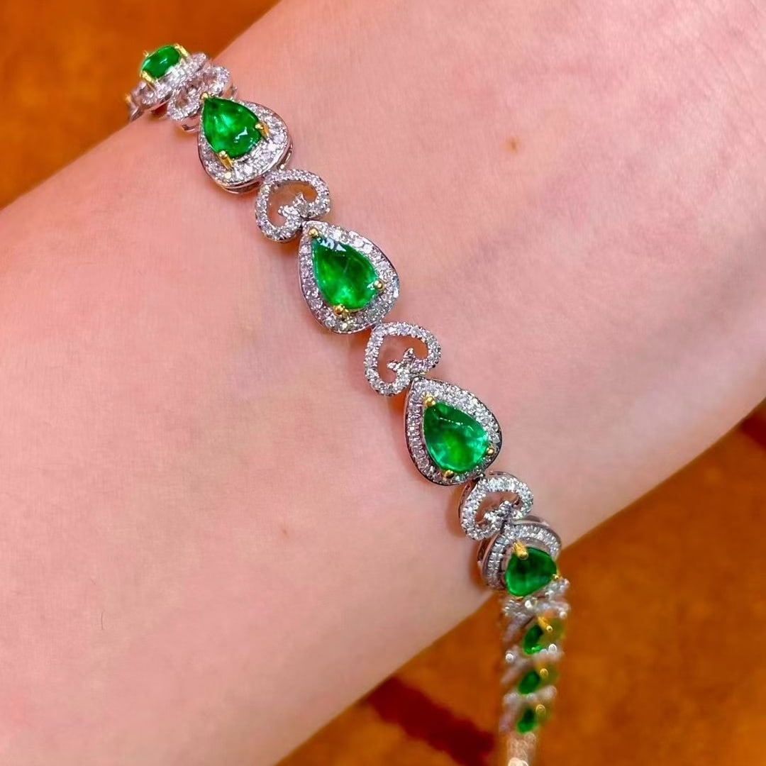 14k Gold 3.5 Ct Natural Emerald & Diamond Bracelet - 3