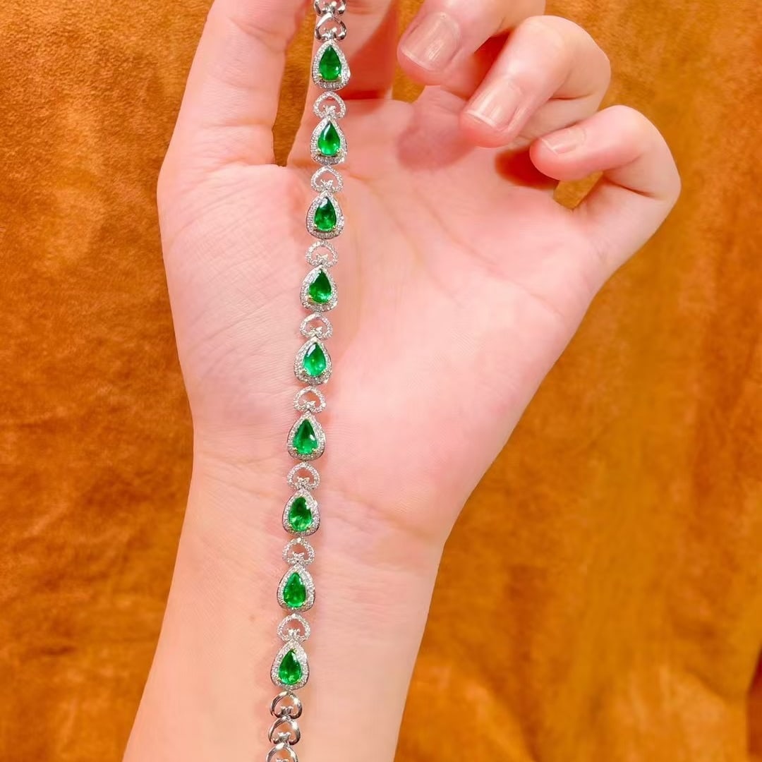 14k Gold 3.5 Ct Natural Emerald & Diamond Bracelet - 5