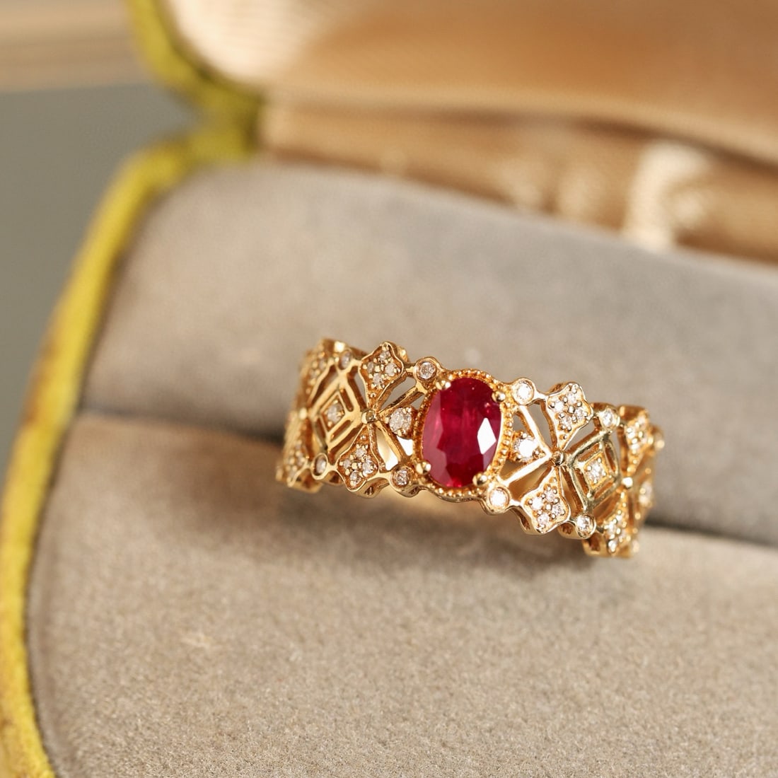 14k Gold 0.72 Ctw Natural Ruby & Diamond Ring - 3