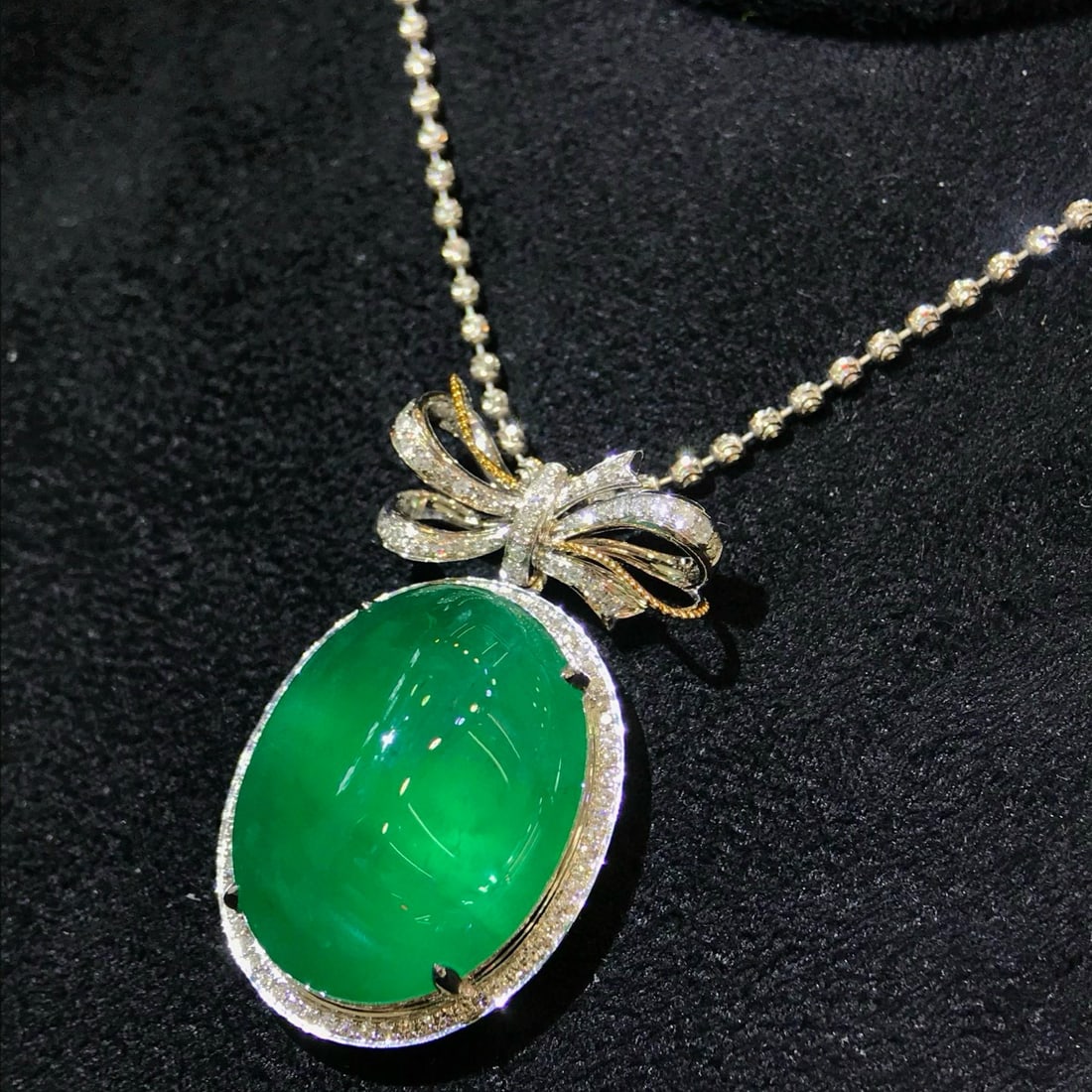 14k Gold 19.42 Ctw Natural Emerald & Diamond Pendant( Without Chain ): Ref:231139219 // gold content:14k gold // main gemstone:emerald // shape:oval // carat weight:19. 12ct // color:green // treatment:natural // // adjacent gemstone 2 : diamond // shape:round //