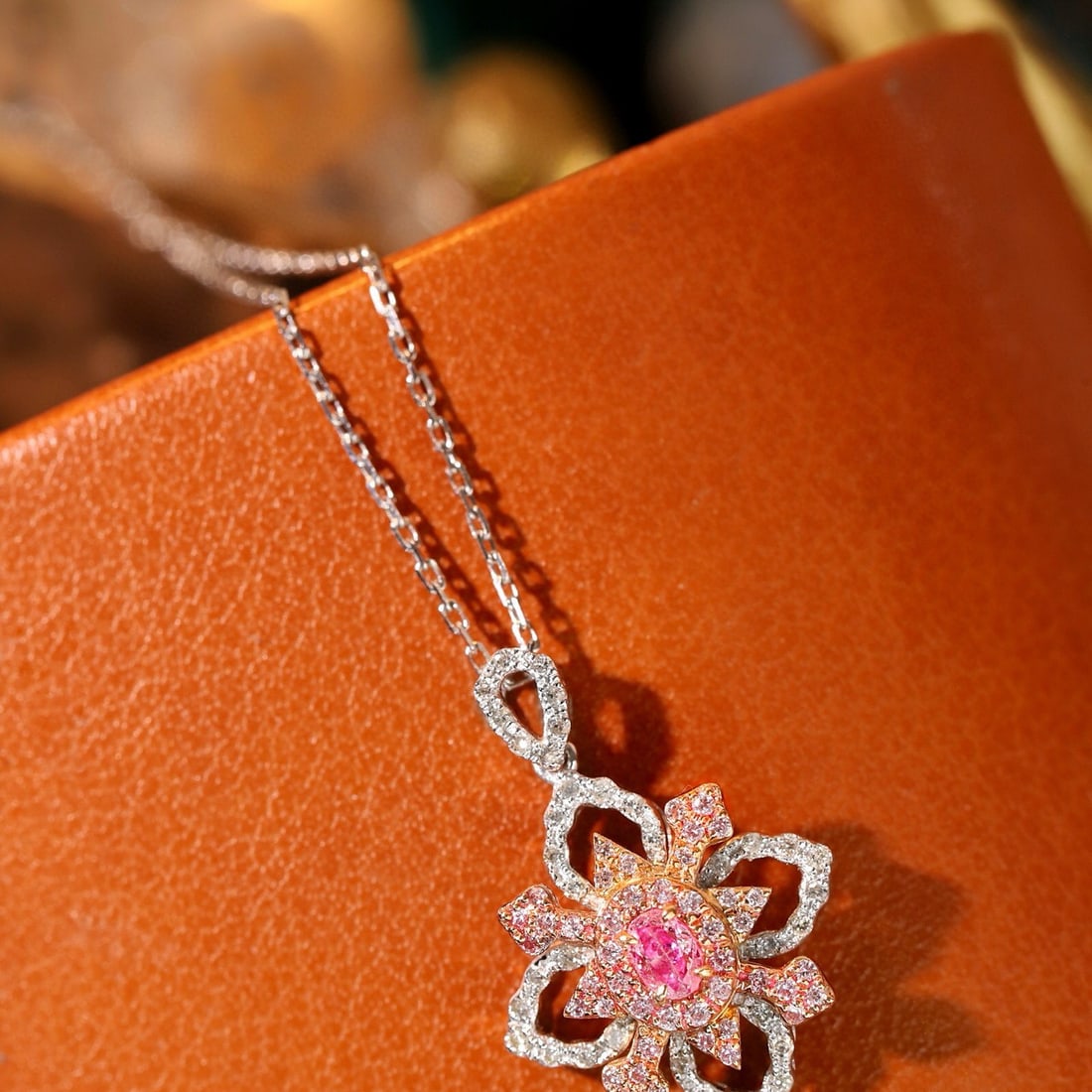 14k Gold 0.40 Ctw Natural Pink Diamond & Diamond Necklace - 4