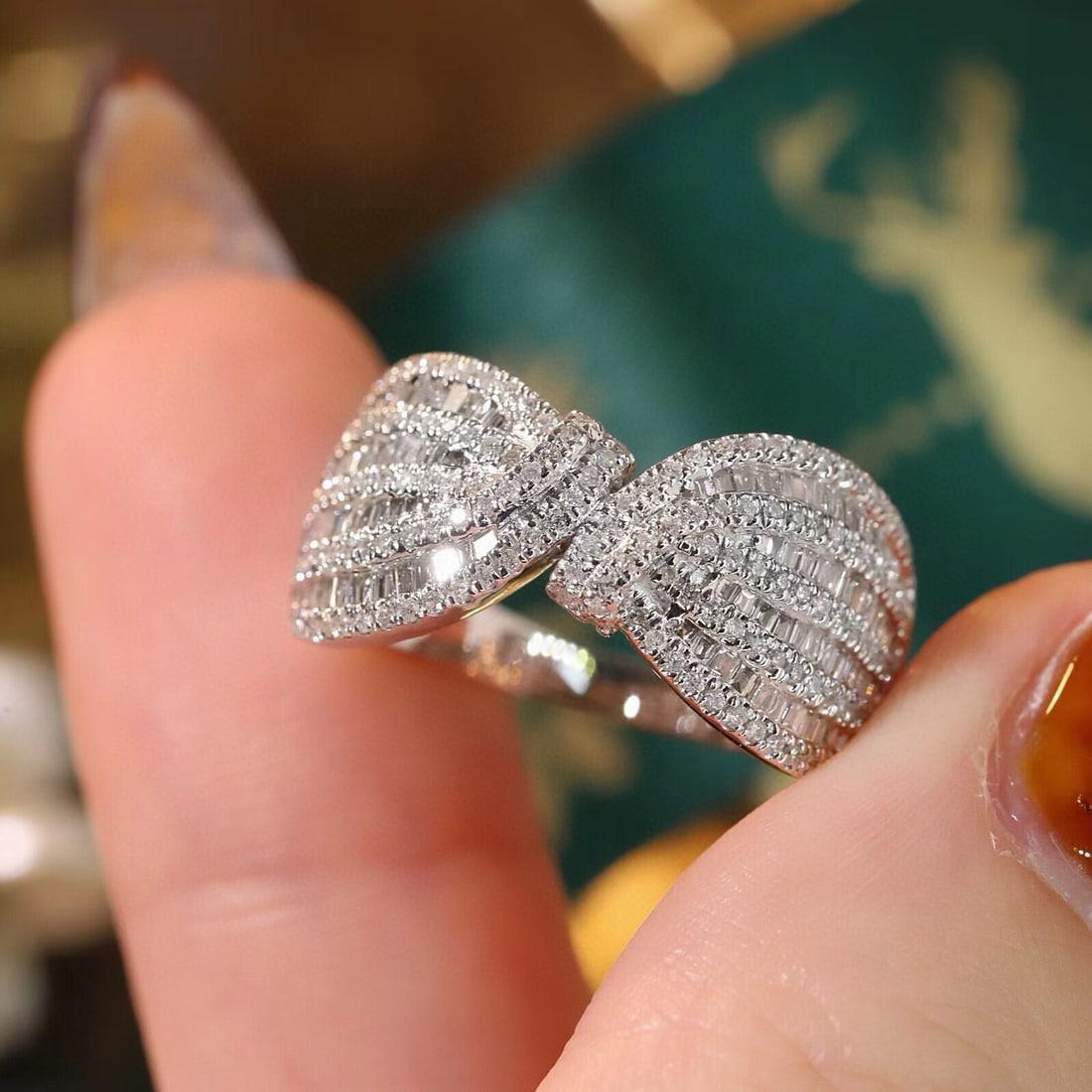 14k Gold 0.76 Ct Natural H Diamond Ring - 5