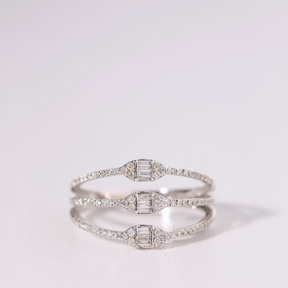 14k Gold 0.26 Ct Natural H Diamond Ring - 3