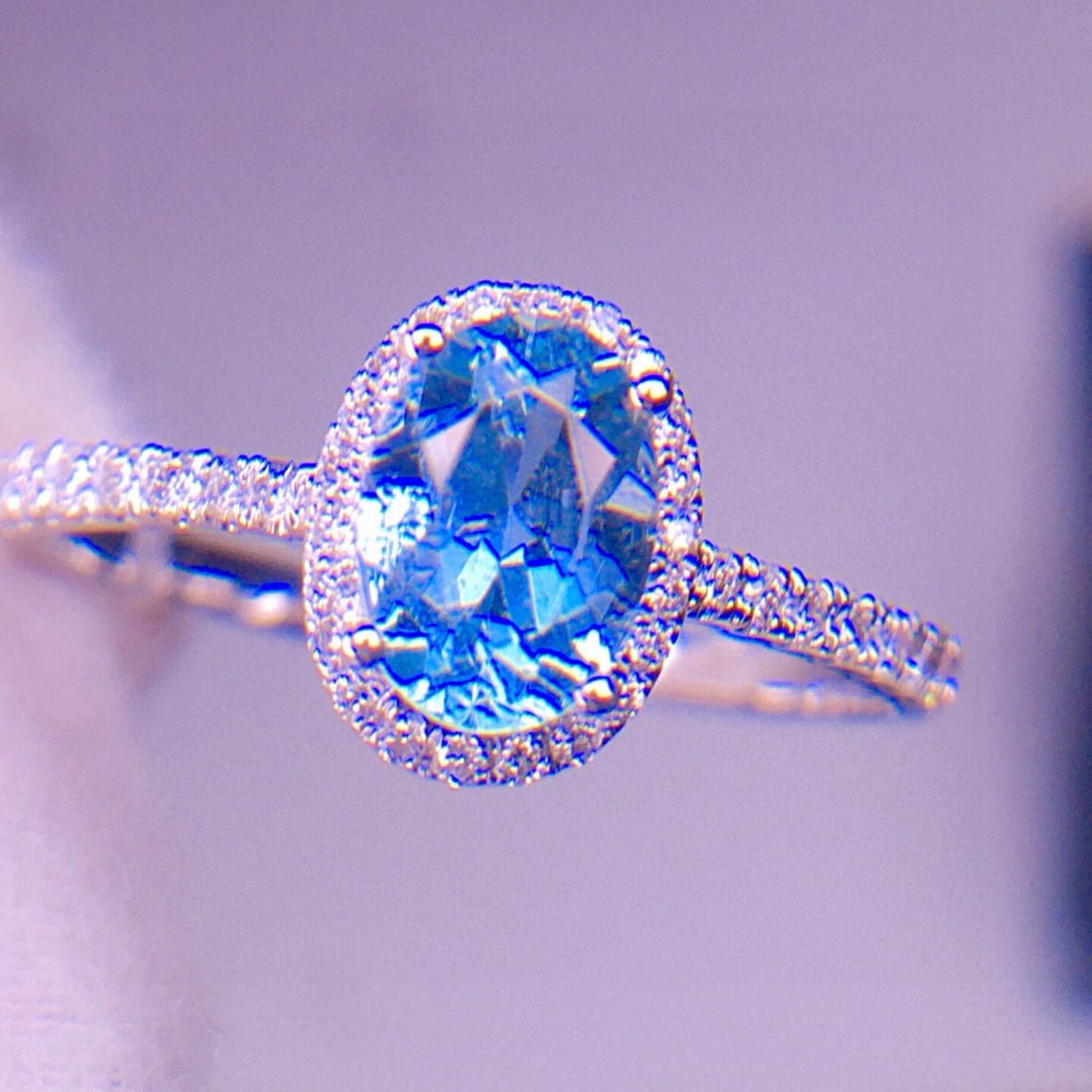 14k Gold 1.1 Ct Natural Aquamarine & Diamond Ring - 3