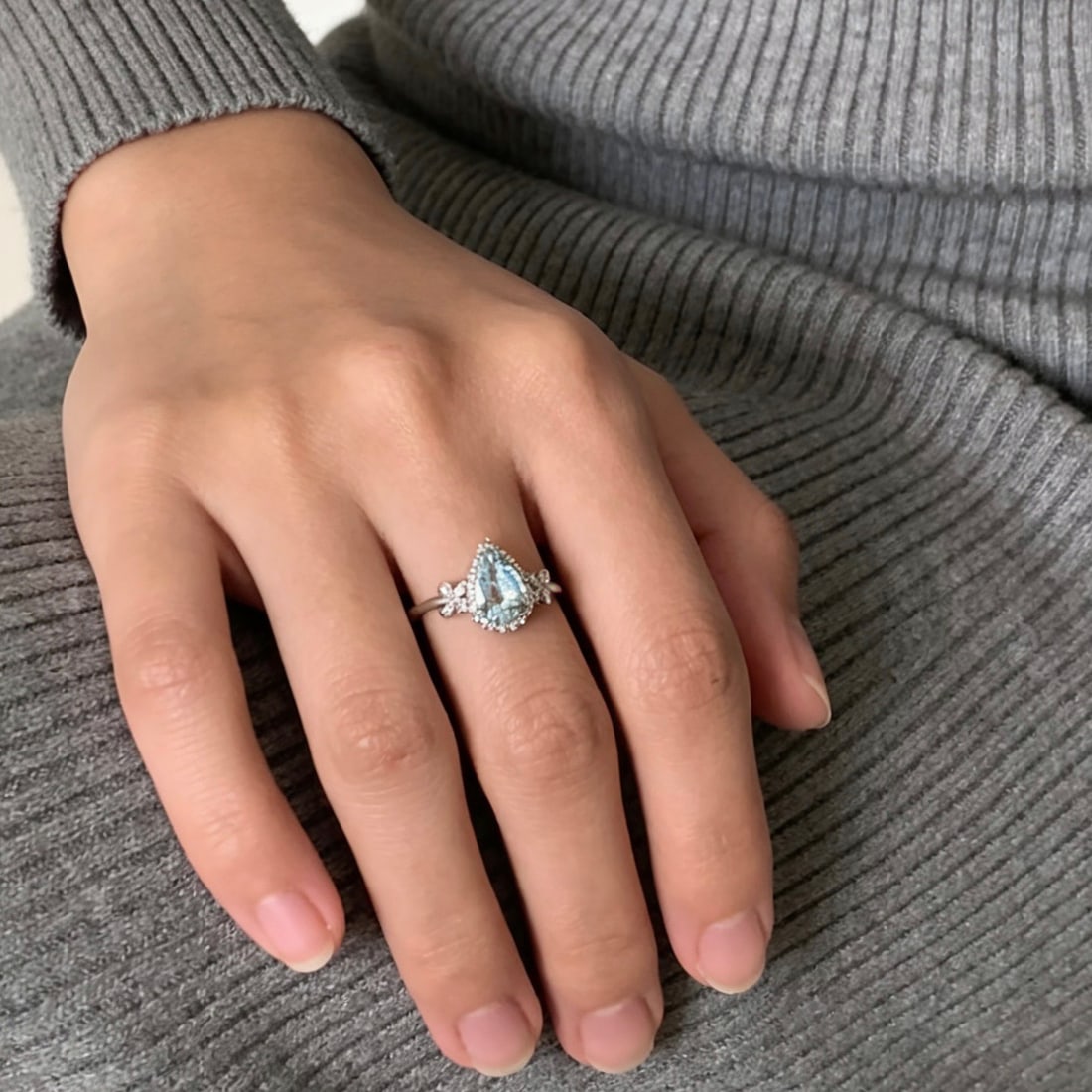 14k Gold 1.2 Ct Natural Aquamarine & Diamond Ring - 4