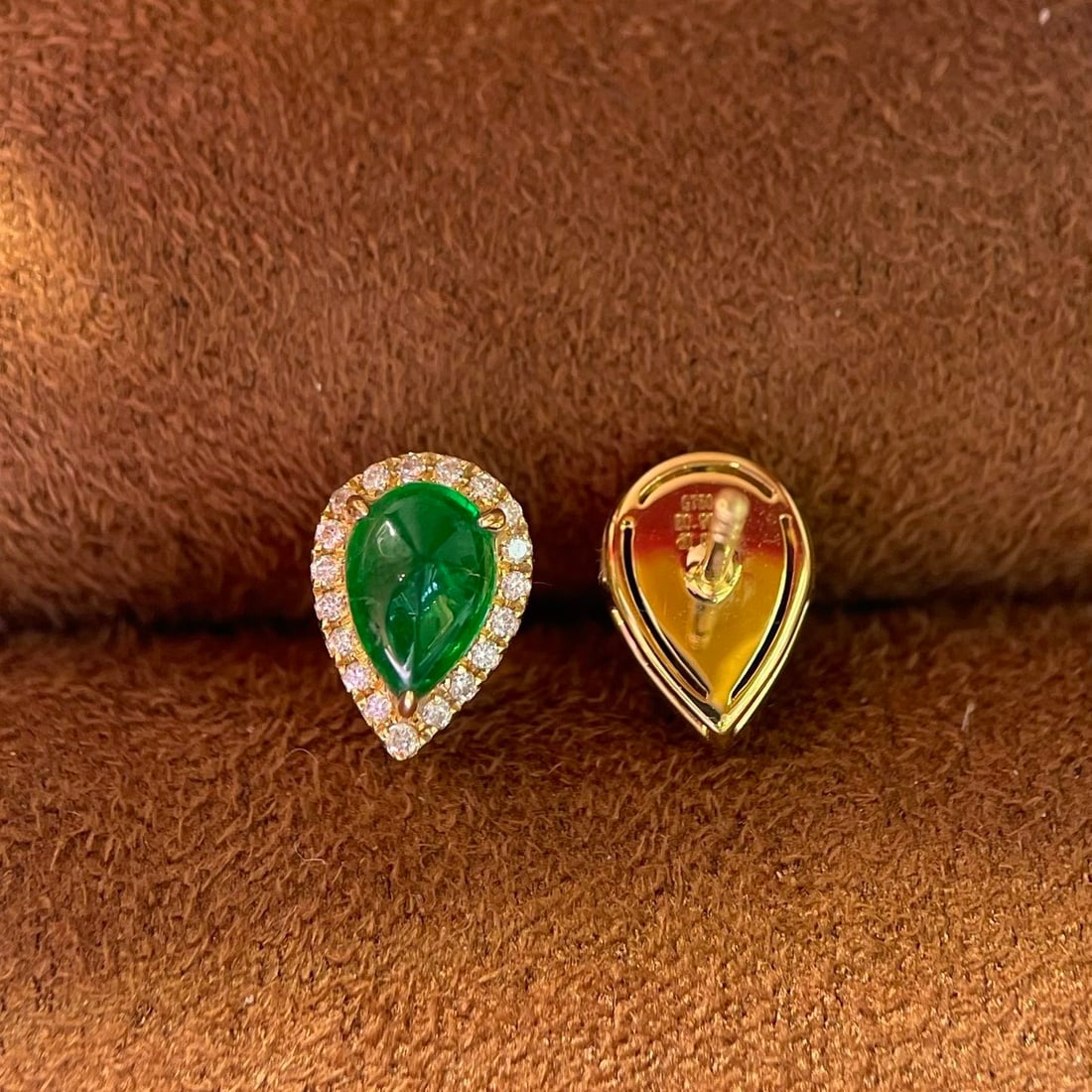 14k Gold 0.99 Ctw Vivid Green Natural Emerald & Diamond Earrings - 2