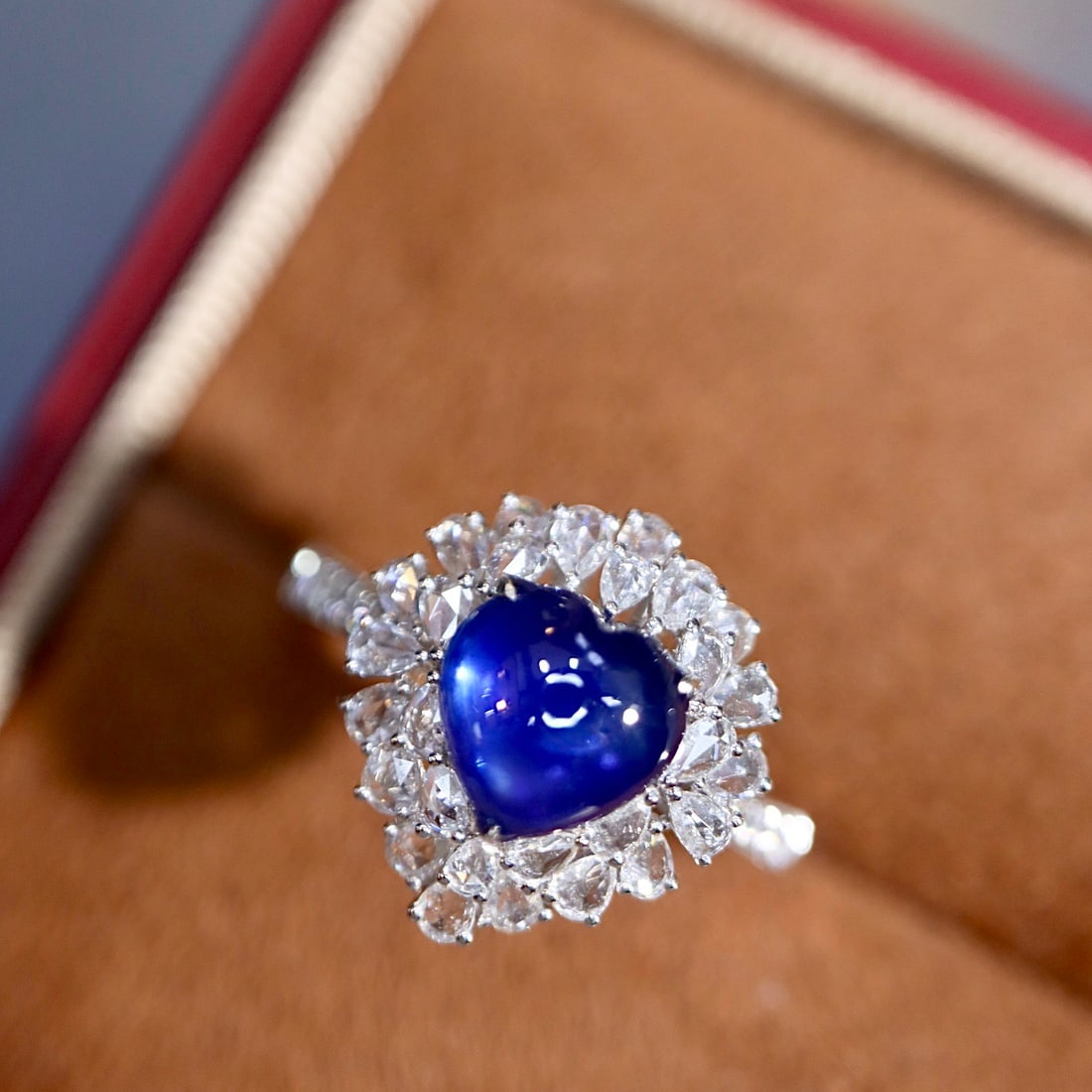 14k Gold 2.45 Ctw Natural Sapphire & Diamond Ring: Ref:231140070 // gold content:14k gold // ring size:7. 25us // // main gemstone:sapphire // shape:heart // carat weight:1. 90ct // color:blue // treatment:natural // // adjacent gemstone 2 : diamond /